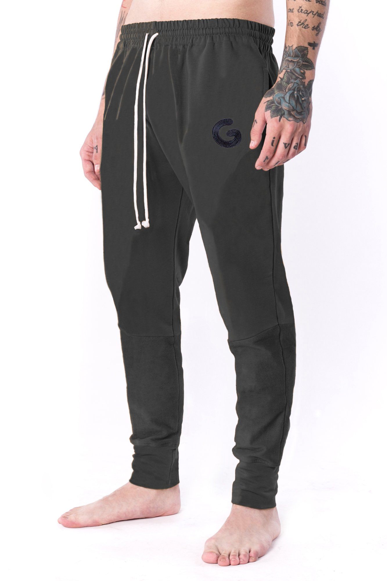 The Man Paneled Jogger 17 // tmavě šedá