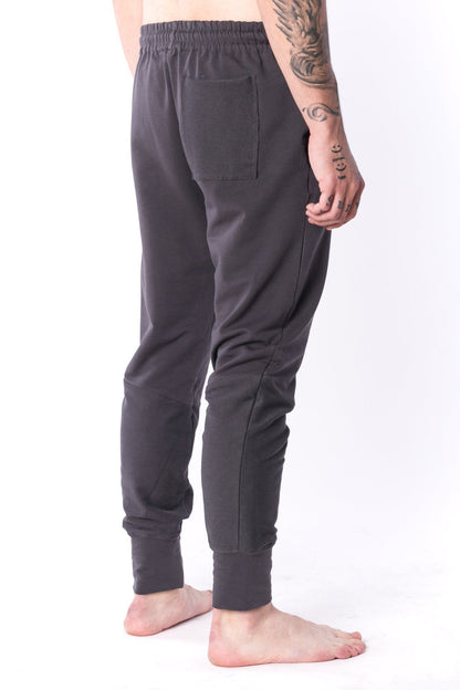 The Man Panelled Jogger 17 // charcoal